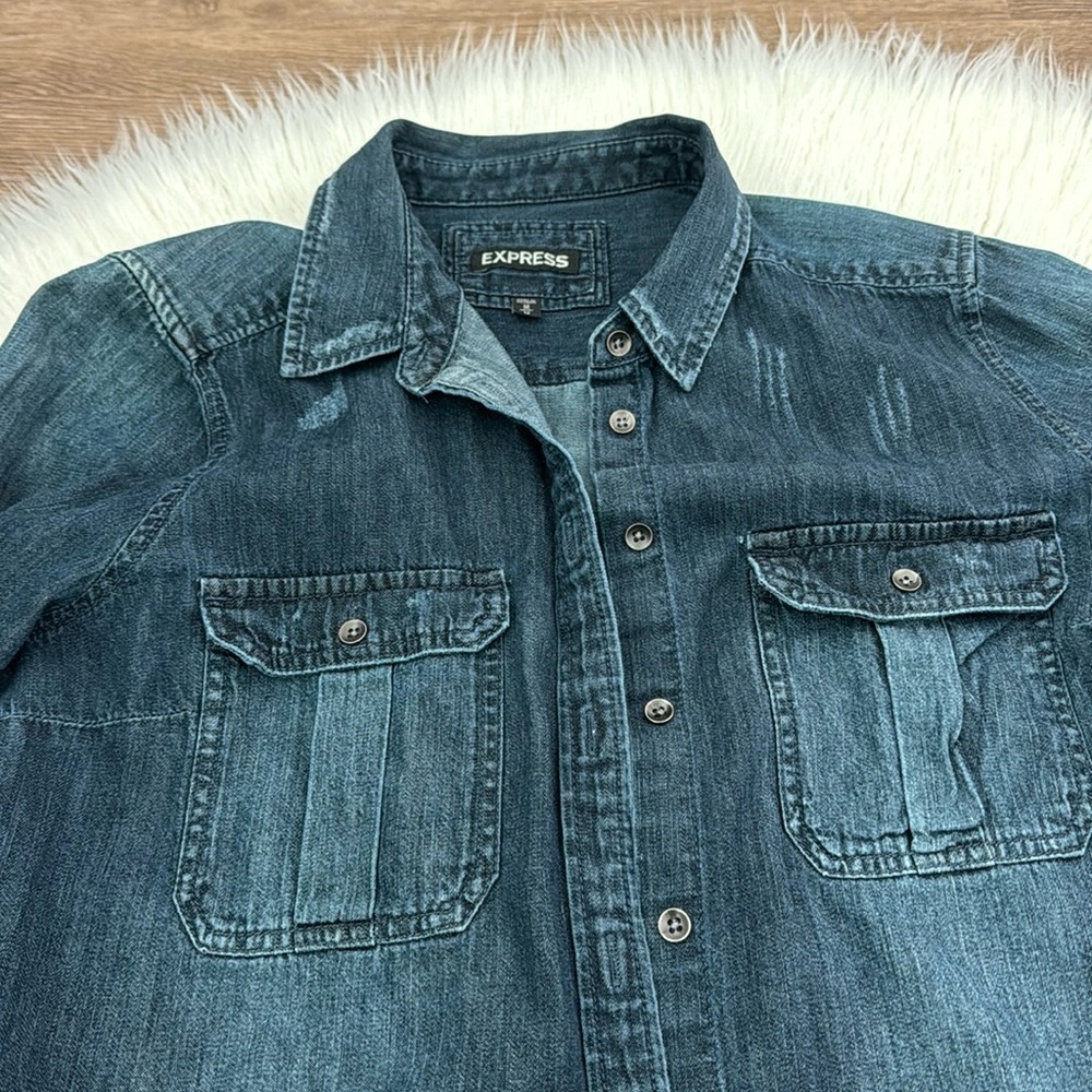 Medium size beautiful long sleeve